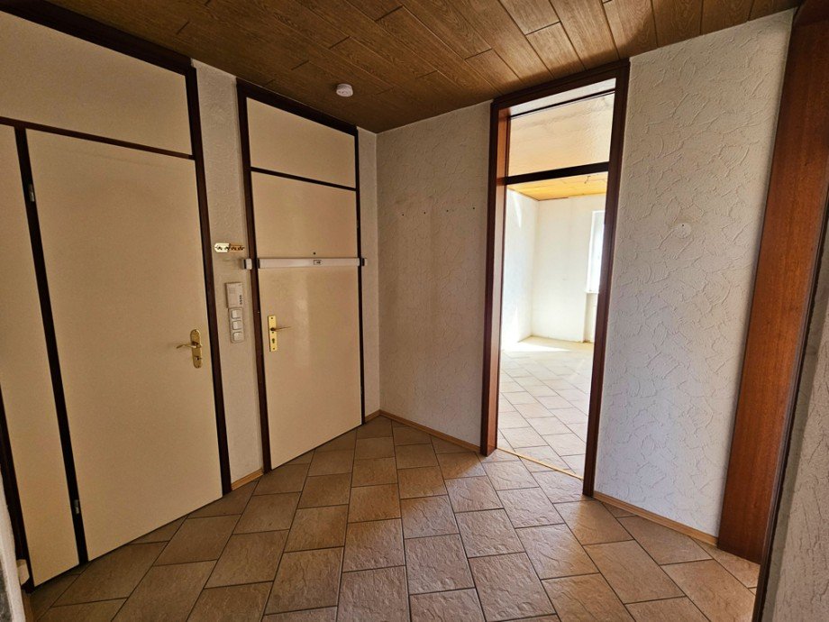 NEU zum Verkauf in Herne B�rnig - Eigentumswohnung - Diele - Reuter Immobilien - Immobilienmakler (2) Etagenwohnung Herne