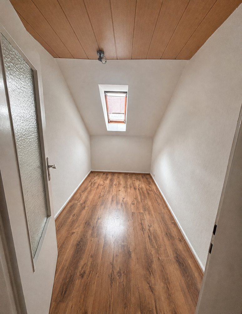 NEU zur Vermietung in Herne Mitte - Kammer - Reuter Immobilien - Immobilienmakler.png Dachgeschosswohnung Herne