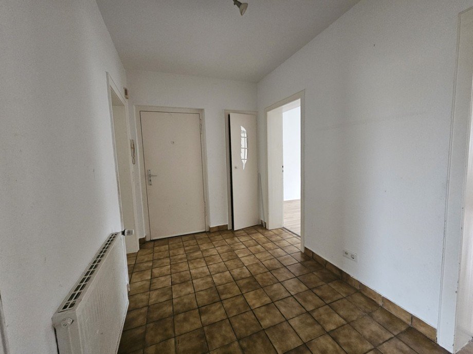 NEU zur Vermietung in Herne Eickel - Diele - Reuter Immobilien - Immobilienmakler (2) Etagenwohnung Herne