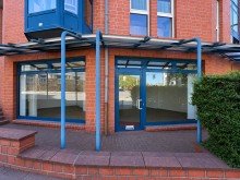 NEU zum Verkauf - Gewerbeeinheit in Hattingen - Au�enansicht - Reuter Immobilien - Immobilienmakler Bochum (2) 1A-Lage | Hohe Sichtbarkeit | Barrierefrei