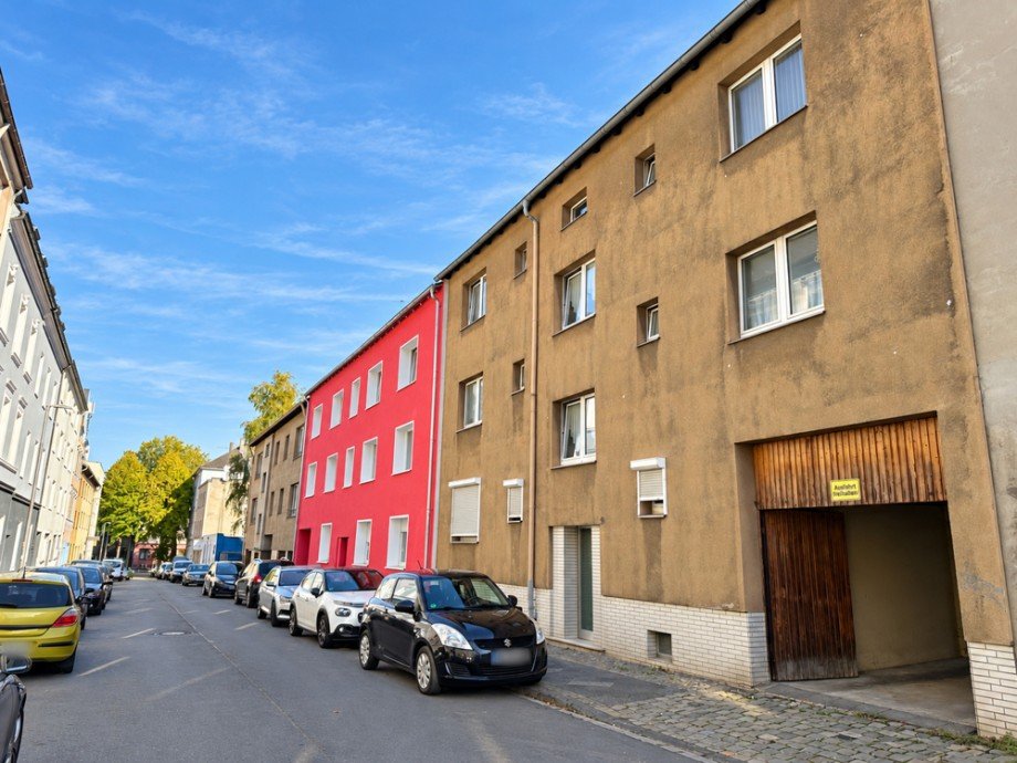 NEU zur Vermietung in Bochum Mitte - Au�enansicht - Reuter Immobilien - Immobilienmakler (2) Erdgeschosswohnung Bochum