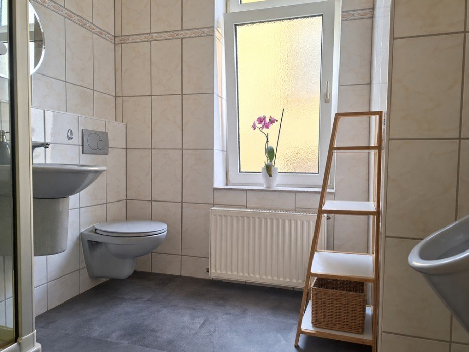 NEU zur Vermietung in Herne - B�roetage - Mitarbeiterbad - Reuter Immobilien - Immobilienmakler B�rofl�che Herne