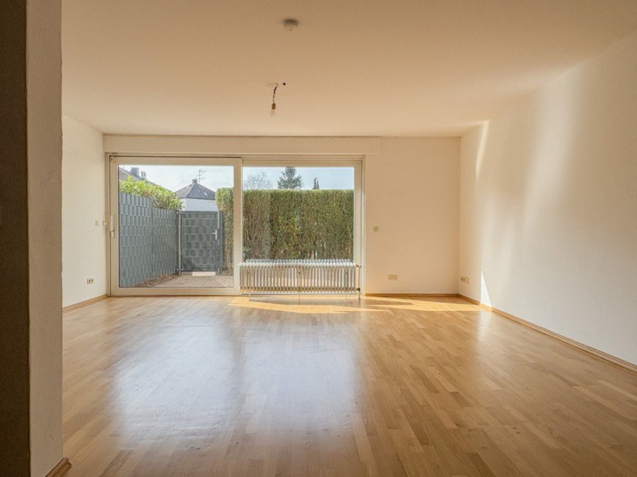 NEU zum Verkauf in Bochum Wiemelhausen - Eigentumswohnung mit Hauscharakter - Wohnzimmer - Reuter Immobilien - Immobilienmakler (2) Maisonettewohnung Bochum