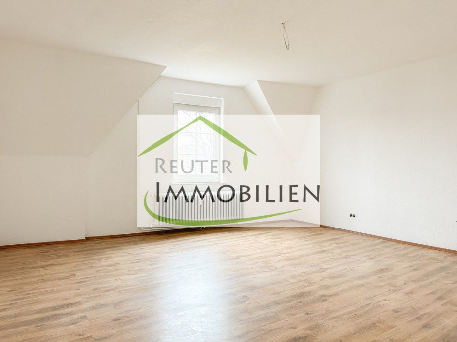 NEU zur Vermietung in Bochum Gerthe - Wohnzimmer - Reuter Immobilien - Immobilienmakler Etagenwohnung Bochum / Gerthe