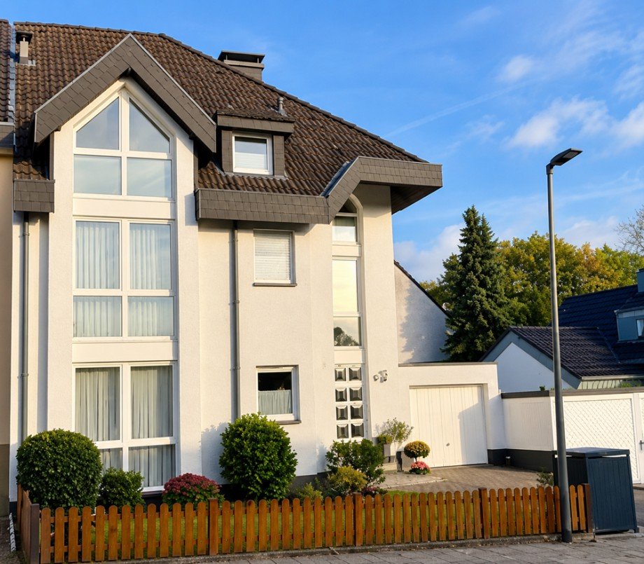 NEU zur Vermietung in Bochum Ober-Dahlhausen - Au�ensicht - Reuter Immobilien - Immobilienmakler Dachgeschosswohnung Bochum