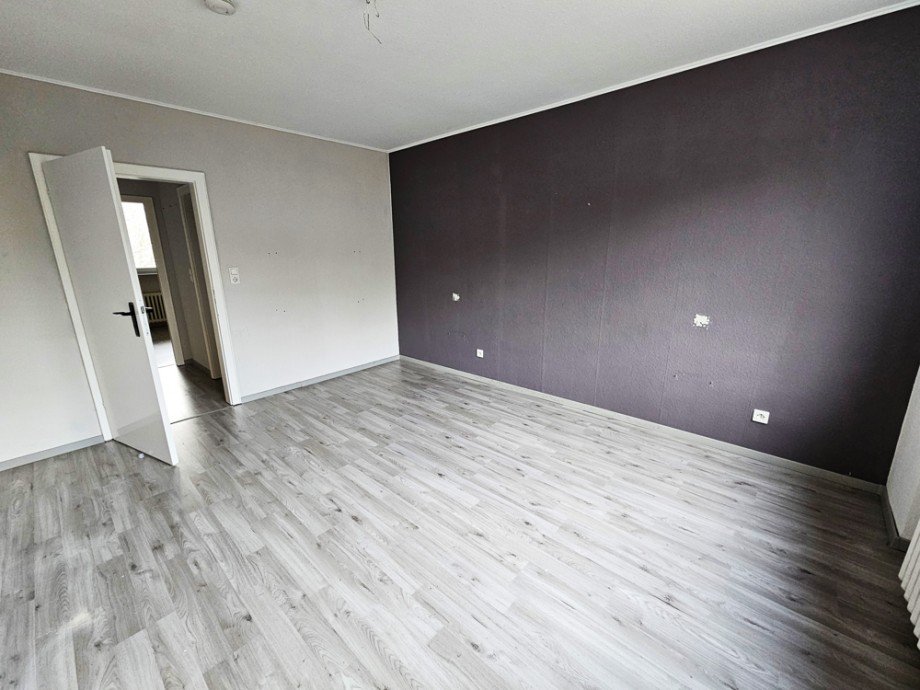 NEU zur Vermietung in Bochum Laer - Schlaafzimmer - Reuter Immobilien - Immobilienmakler Etagenwohnung Bochum