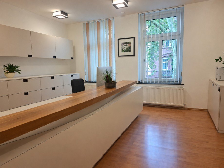NEU zur Vermietung in Herne - B�roetage - Empfang - Reuter Immobilien - Immobilienmakler B�rofl�che Herne