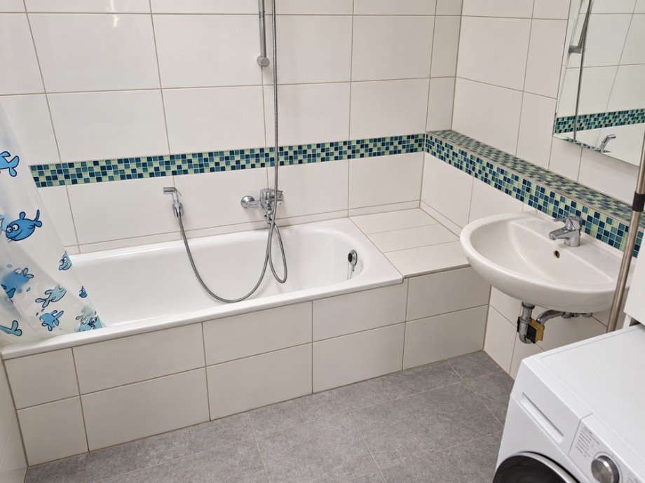 NEU zur Vermietung in Herne Zentrum - Bad - Reuter Immobilien - Immobilienmakler Etagenwohnung Herne