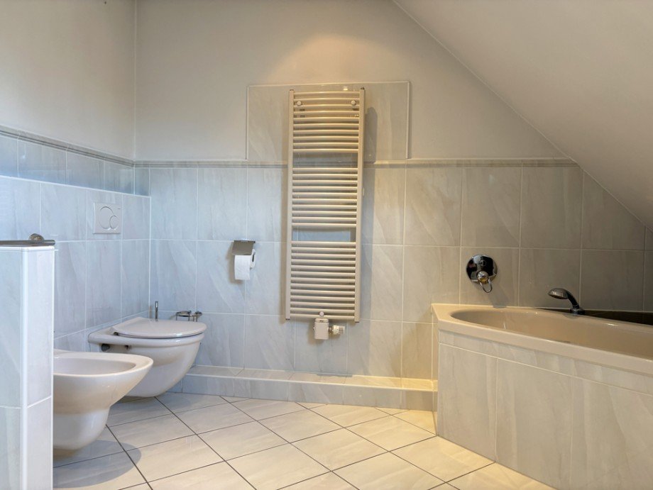 NEU zum Verkauf in Herne Holsterhausen - Einfamilienhaus - Badezimmer - Reuter Immobilien - Immobilienmakler (3) Einfamilienhaus Herne / Holsterhausen