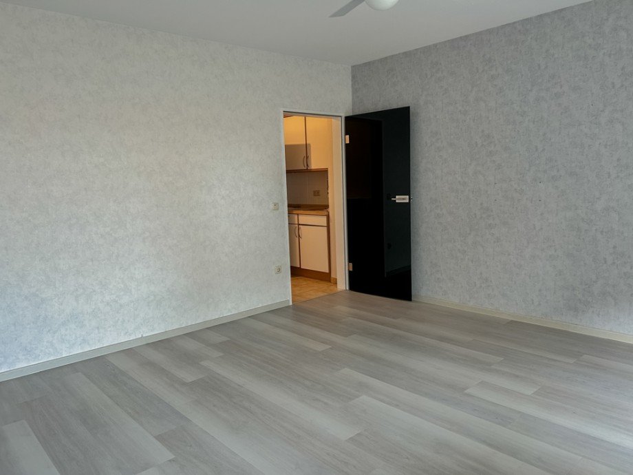 NEU zur Vermietung in Bochum - Wohnzimmer - Reuter Immobilien - Immobilienmakler Erdgeschosswohnung Bochum