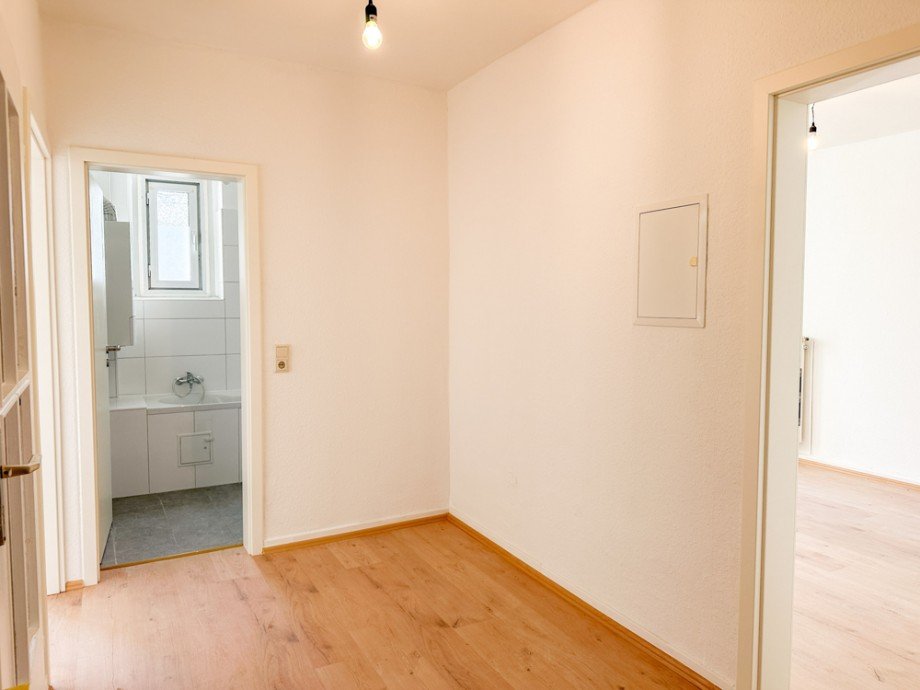 NEU zur Vermietung in Bochum Linden - Diele - Reuter Immobilien - Immobilienmakler Etagenwohnung Bochum