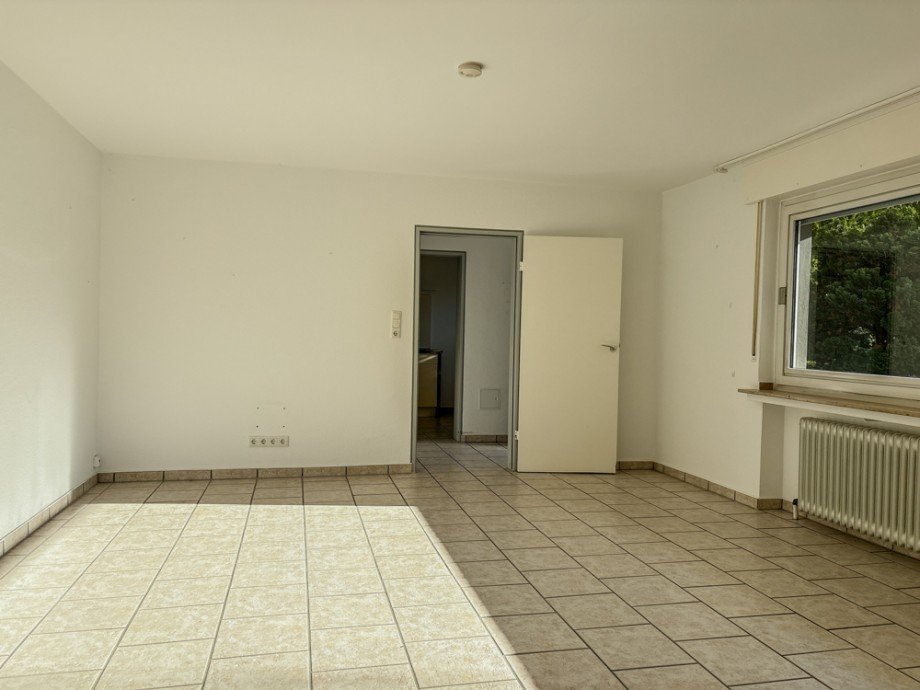 NEU zum Verkauf in Bochum Stiepel - Einfamilienhaus - ELW Wohnzimmer - Reuter Immobilien - Immobilienmakler Einfamilienhaus Bochum / Stiepel