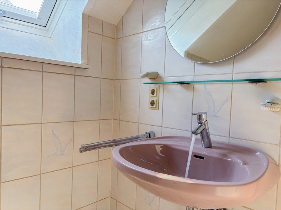 NEU zum Verkauf in Witten Bommern - Doppelhaush�lfte - DG Badezimmer - Reuter Immobilien - Immobilienmakler Zweifamilienhaus Witten / Bommern