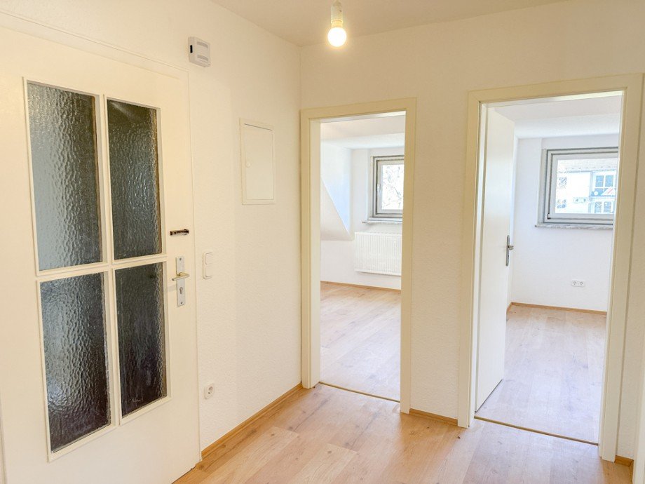 NEU zur Vermietung in Bochum Linden - Diele - Reuter Immobilien - Immobilienmakler Etagenwohnung Bochum