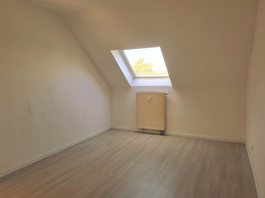 NEU zur Vermietung in Bochum - Schlafzimmer - Reuter Immobilien - Immobilienmakler Dachgeschosswohnung Bochum
