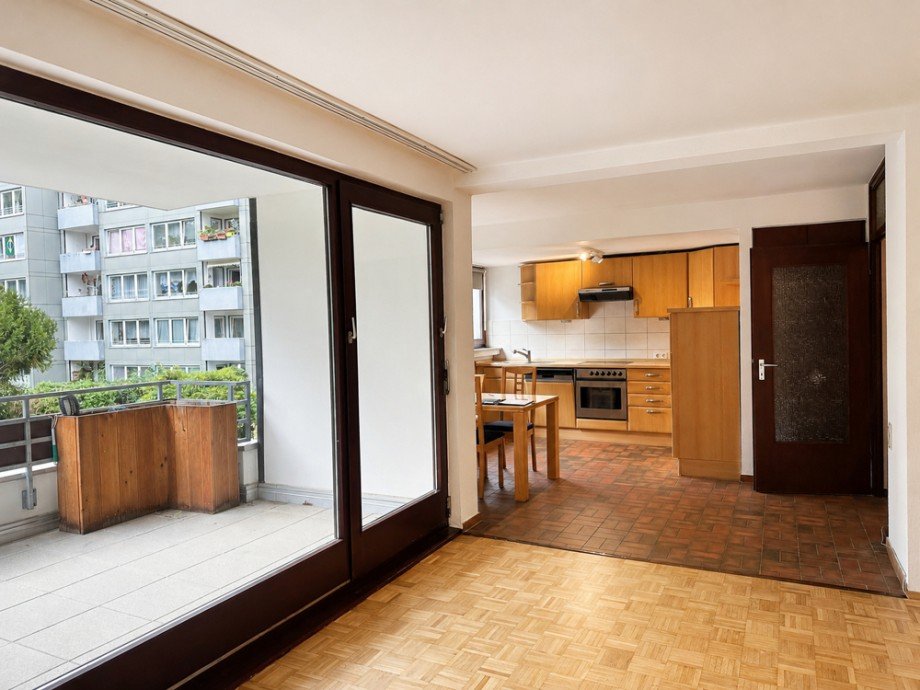 NEU zur Vermietung in Bochum Querenburg - Fensterfront - Reuter Immobilien - Immobilienmakler Etagenwohnung Bochum / Querenburg
