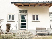 NEU zur Vermietung in Bochum Gerthe - Au�enansicht - Reuter Immobilien -  Immobilienmakler *** Frisch saniert! 2-Zimmerwohnung im sch�nen Bochum-Gerthe ***