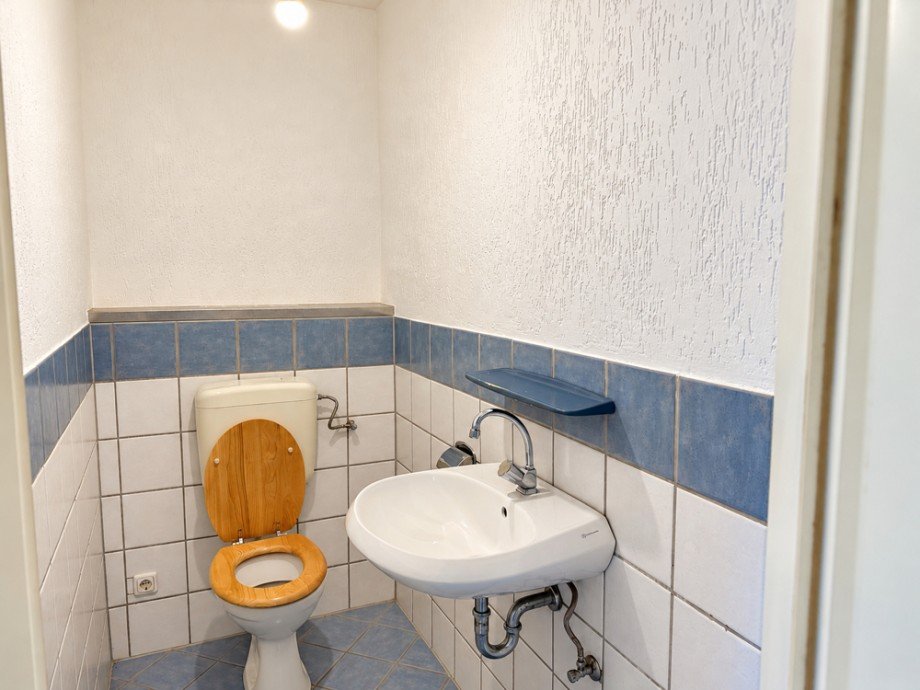 NEU zur Vermietung in Bochum Linden - WC - Reuter Immobilien - Immobilienmakler Etagenwohnung Bochum / Linden