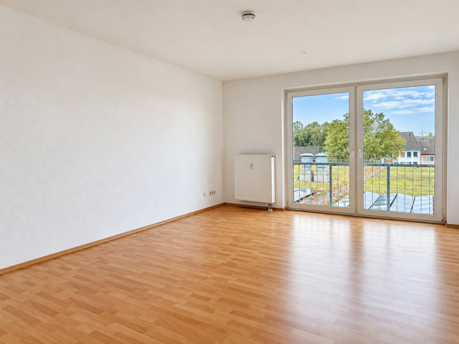 NEU zur Vermietung in Bochum Innenstadt - Wohnzimmer - Reuter Immobilien - Immobilienmakler Etagenwohnung Bochum