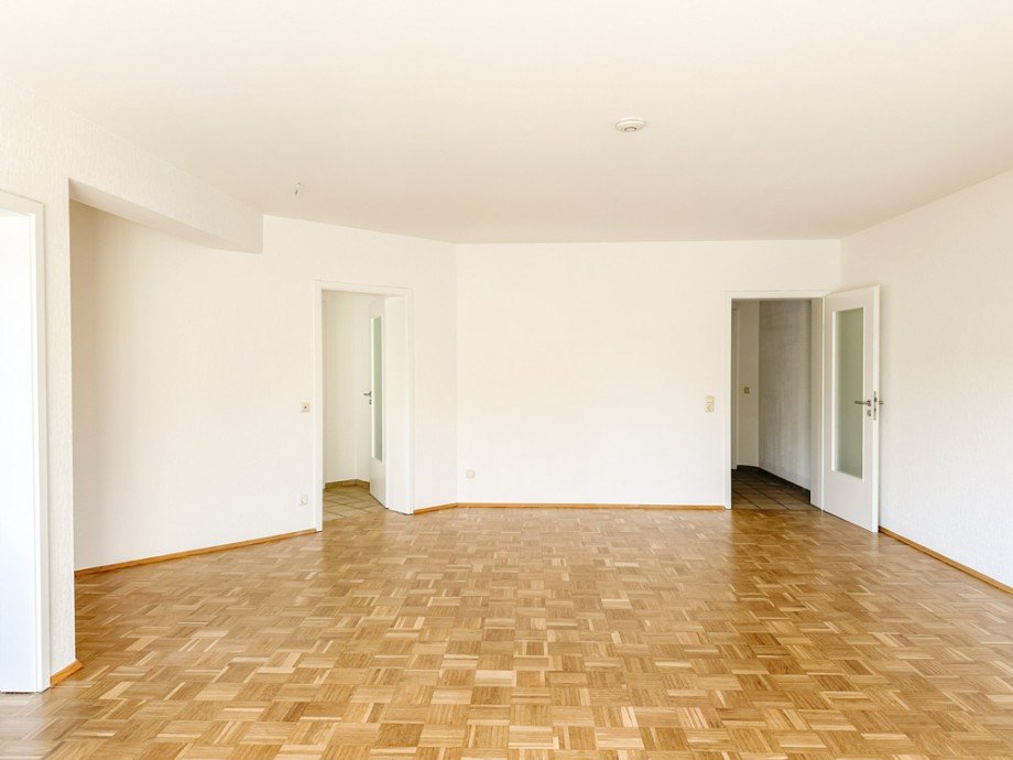 NEU zur Vermietung in Bochum Querenburg - Wohnzimmer - Reuter Immobilien - Immobilienmakler (4) Etagenwohnung Bochum / Querenburg