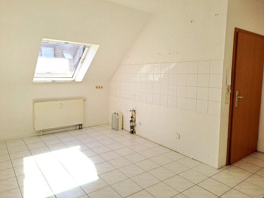 NEU zur Vermietung in Bochum - K�che - Reuter Immobilien - Immobilienmakler Dachgeschosswohnung Bochum