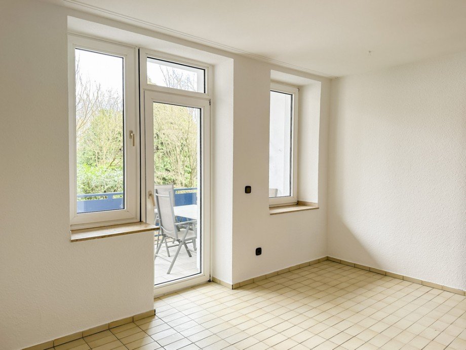 NEU zur Vermietung in Bochum Ehrenfeld - Essbereich- Reuter Immobilien - Immobilienmakler Etagenwohnung Bochum