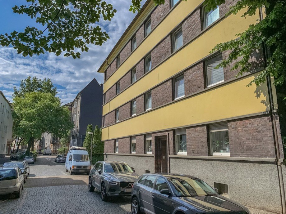 NEU zur Vermietung in Bochum Mitte - Au�enansicht - Reuter Immobilien - Immobilienmakler Etagenwohnung Bochum