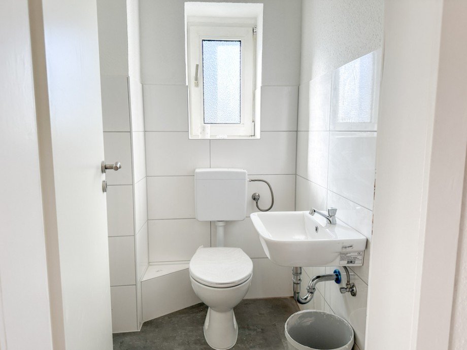 NEU zur Vermietung in Bochum Linden - G�ste-WC - Reuter Immobilien - Immobilienmakler Erdgeschosswohnung Bochum