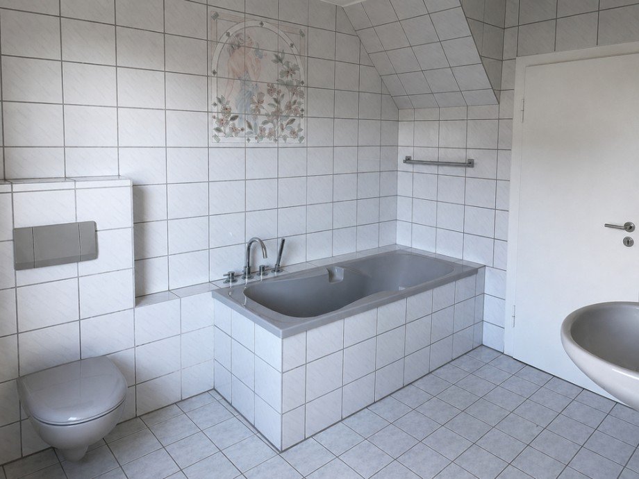 NEU zur Vermietung in Bochum Grumme - Badezimmer - Reuter Immobilien - Immobilienmakler Reihenendhaus Bochum