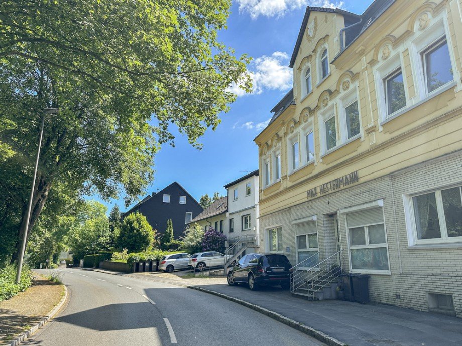 NEU zur Vermietung in Bochum Linden - Au�enansicht - Reuter Immobilien - Immobilienmakler Etagenwohnung Bochum