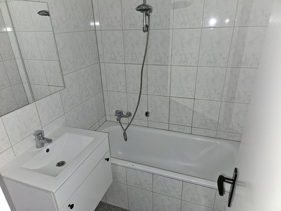 NEU zur Vermietung in Bochum Laer - Bad - Reuter Immobilien - Immobilienmakler Etagenwohnung Bochum