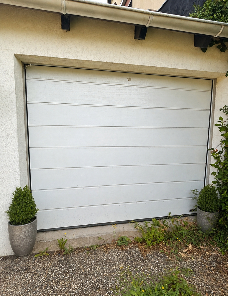 NEU zur Vermietung in Herne Mitte - Garage- Reuter Immobilien - Immobilienmakler.png Dachgeschosswohnung Herne