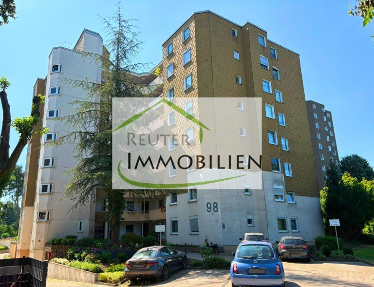 NEU zum Verkauf in Herne-Mitte Altenh�fen - Eigentumswohnung - Au�enansicht - Reuter Immobilien - Immobilienmakler Herne Etagenwohnung Gr�ne Aussicht inklusive! Charmante 2,5-Zimmer-Wohnung mit gro�em Balkon