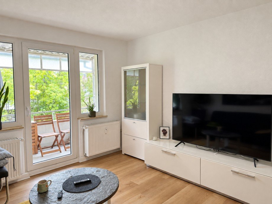 NEU zur Vermietung in Bochum Hamme - Wohnzimmer - Reuter Immobilien - Immobilienmakler Etagenwohnung Bochum/Hamme