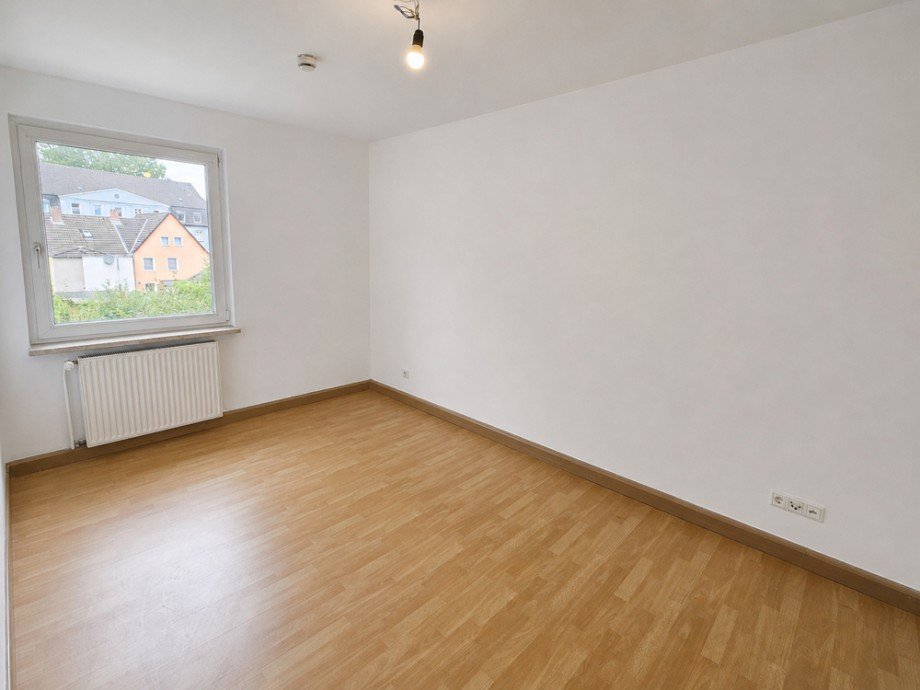 NEU zur Vermietung in Herne Holsterhausen - Kinderzimmer-B�ro - Reuter Immobilien - Immobilienmakler Etagenwohnung Herne
