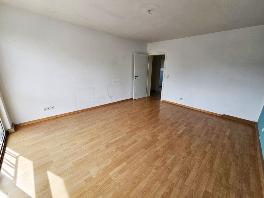 NEU zur Vermietung in Herne Holsterhausen - Wohnzimmer - Reuter Immobilien - Immobilienmakler (4) Etagenwohnung Herne