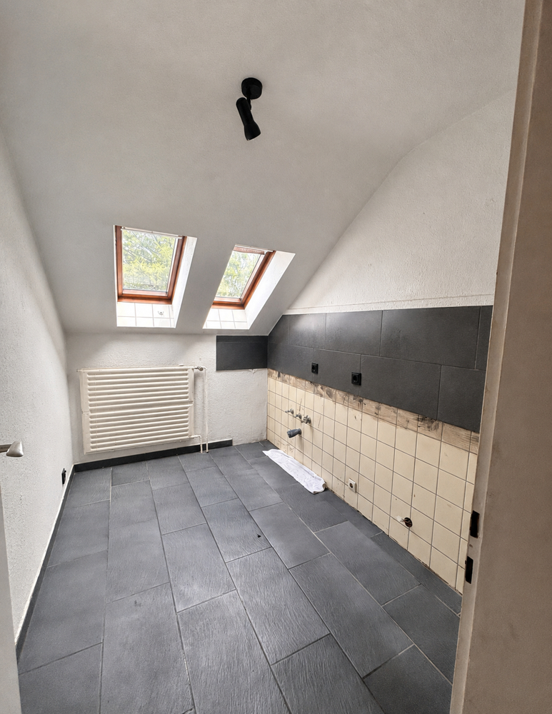 NEU zur Vermietung in Herne Mitte - K�che- Reuter Immobilien - Immobilienmakler.png Dachgeschosswohnung Herne