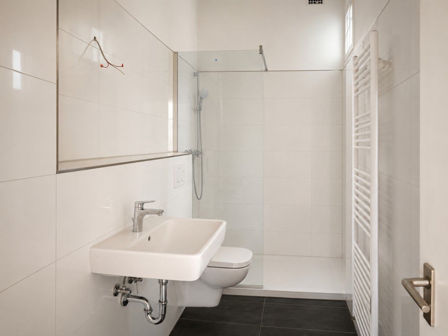 NEU zur Vermietung in Hattingen - Badezimmer - Reuter Immobilien - Immobilienmakler Etagenwohnung Hattingen