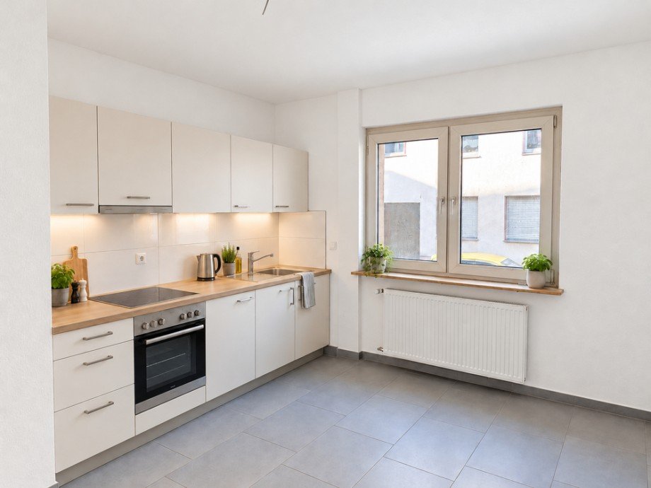 NEU zur Vermietung in Bochum Mitte - K�che - KI-m�bliert - Reuter Immobilien - Immobilienmakler (2) Erdgeschosswohnung Bochum