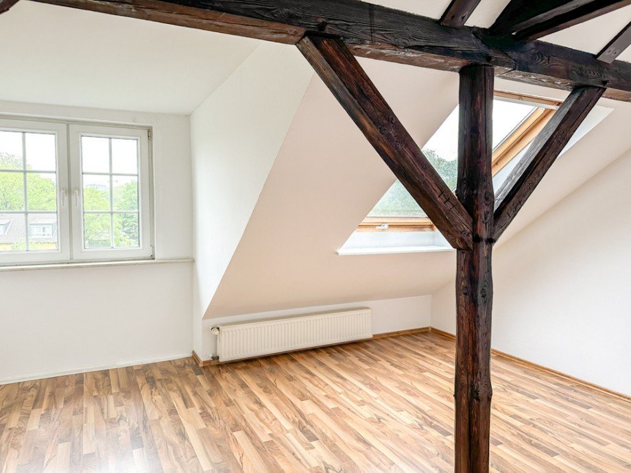 NEU zur Vermietung in Bochum Mitte - Schlafzimmer - Reuter Immobilien - Immobilienmakler Dachgeschosswohnung Bochum