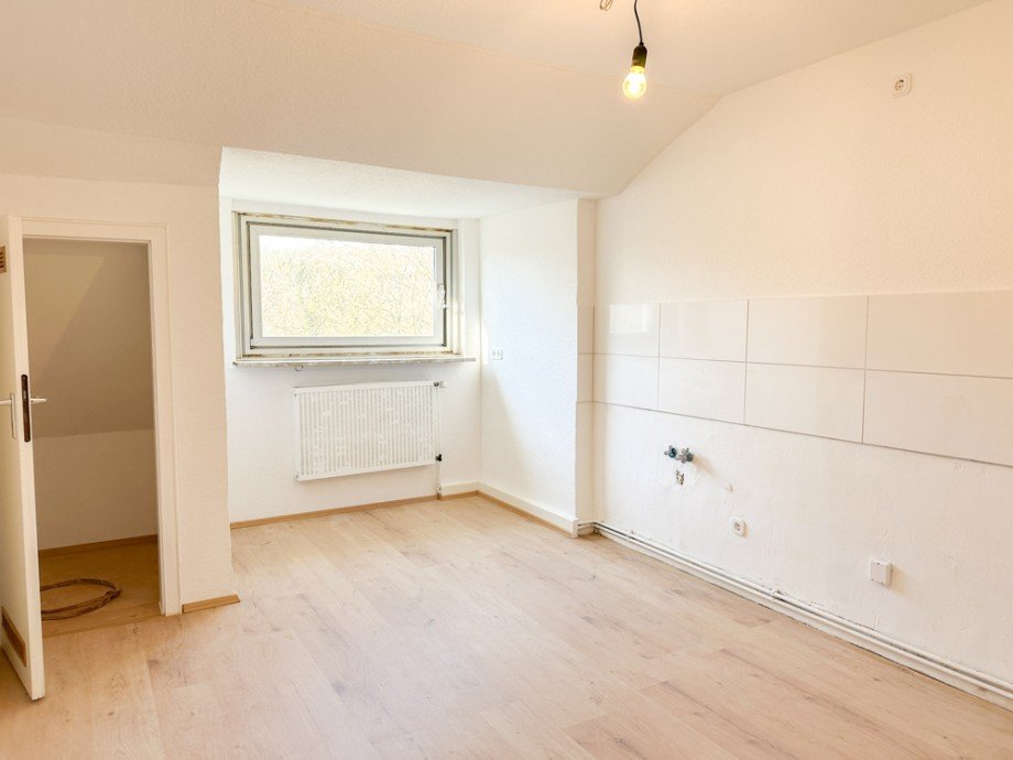 NEU zur Vermietung in Bochum Linden - K�che - Reuter Immobilien - Immobilienmakler Etagenwohnung Bochum