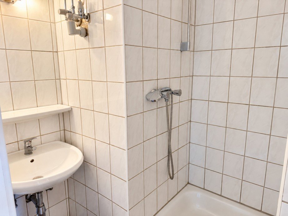 NEU zur Vermietung in Bochum Linden - Badezimmer - Reuter Immobilien - Immobilienmakler Etagenwohnung Bochum / Linden