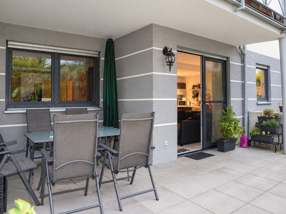 NEU zur Vermietung in Velbert-Langenberg - Terrasse - Reuter Immobilien - Immobilienmakler Souterrainwohnung Velbert