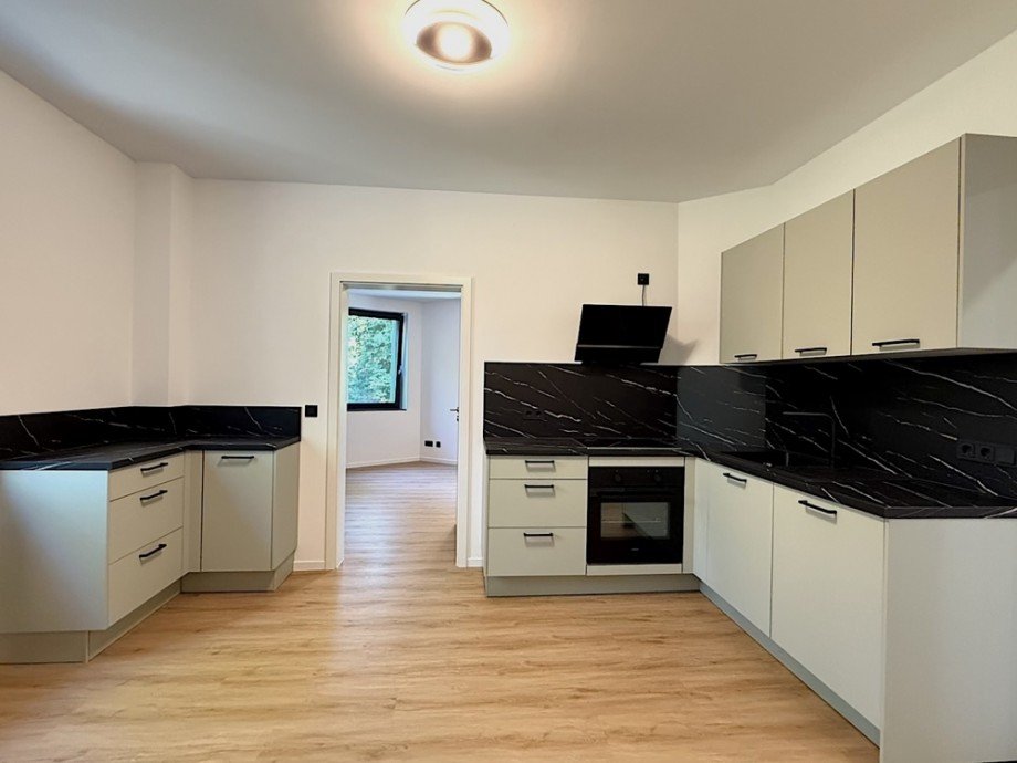 NEU zur Vermietung in Bochum Langendreer - K�che - Reuter Immobilien - Immobilienmakler (2) Etagenwohnung Bochum