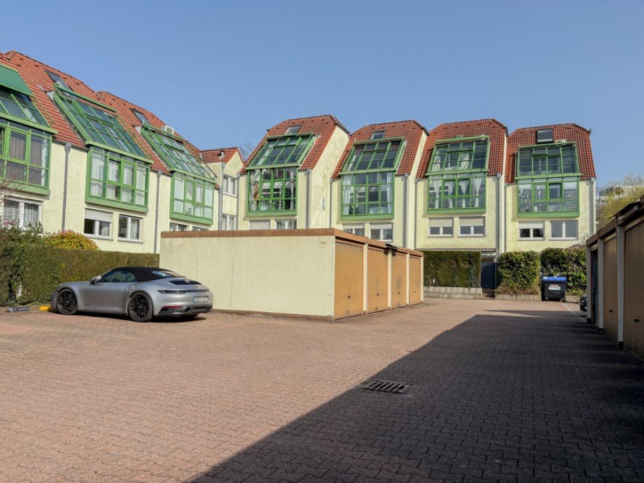 NEU zum Verkauf in Bochum Wiemelhausen - Eigentumswohnung mit Hauscharakter - Hofansicht - Reuter Immobilien - Immobilienmakler Maisonettewohnung Bochum