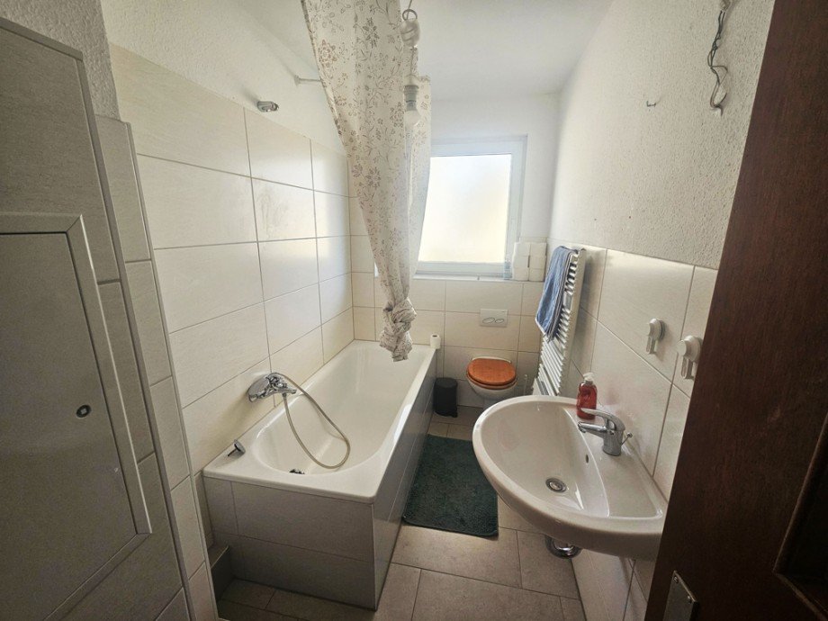 NEU zur Vermietung in Herne Holsterhausen - Bad - Reuter Immobilien - Immobilienmakler Etagenwohnung Herne