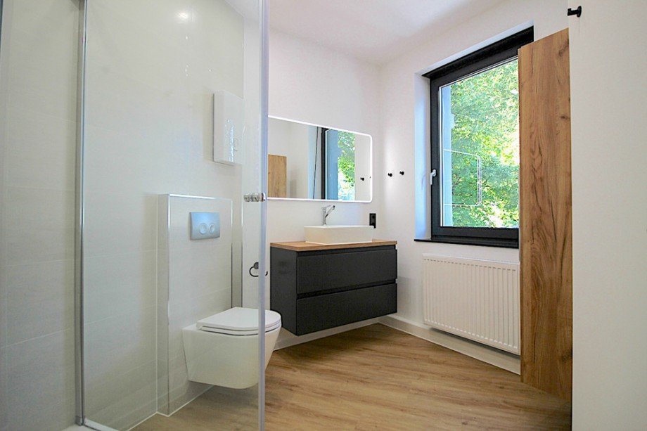 NEU zur Vermietung in Bochum Langendreer - Badezimmer - Reuter Immobilien - Immobilienmakler (2) Etagenwohnung Bochum