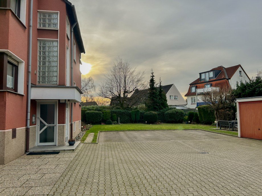 NEU zur Vermietung in Bochum - Au�enansicht - Reuter Immobilien - Immobilienmakler Erdgeschosswohnung Bochum