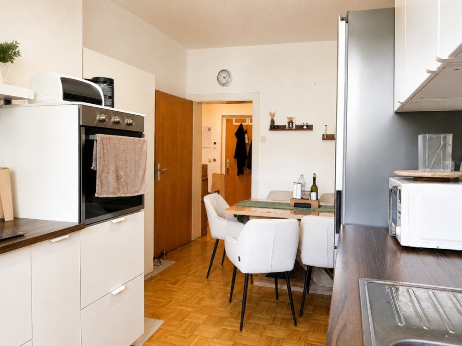 NEU zur Vermietung in Essen Frohnhausen - K�che - Reuter Immobilien - Immobilienmakler (2) Etagenwohnung Essen / Frohnhausen