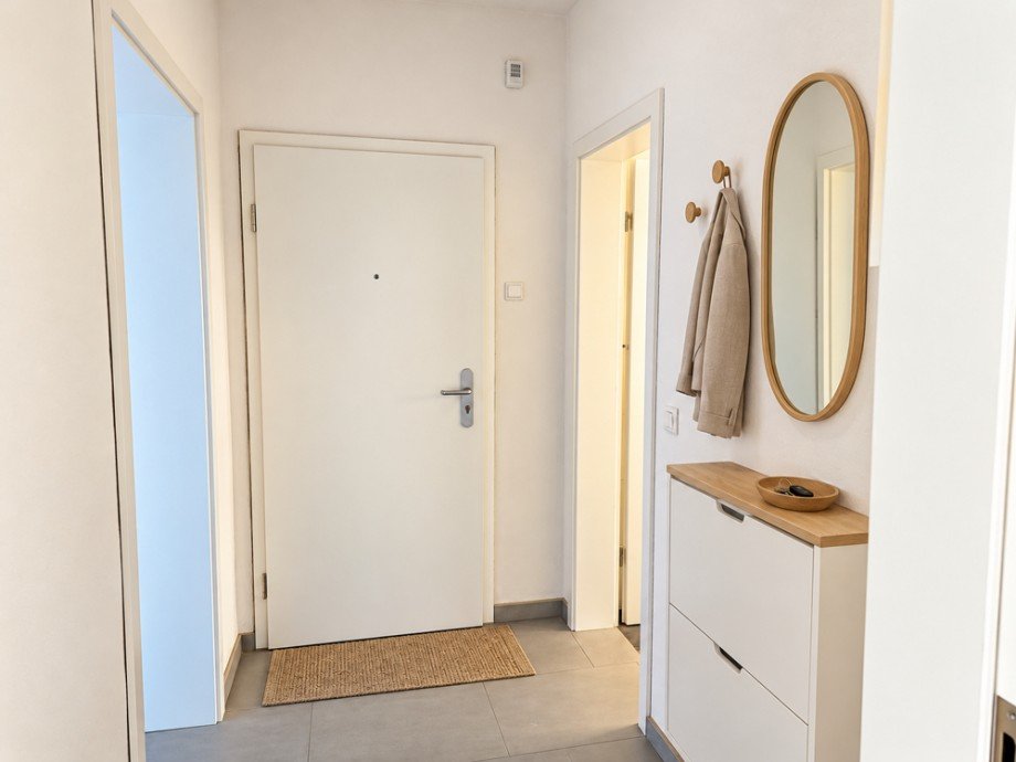 NEU zur Vermietung in Bochum Mitte - Eingangsbereich - KI-m�bliert - Reuter Immobilien - Immobilienmakler Erdgeschosswohnung Bochum